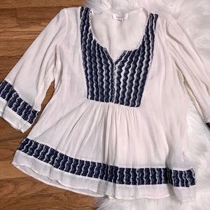 Two by Vince Camuto Blush & Navy Boho Blouse